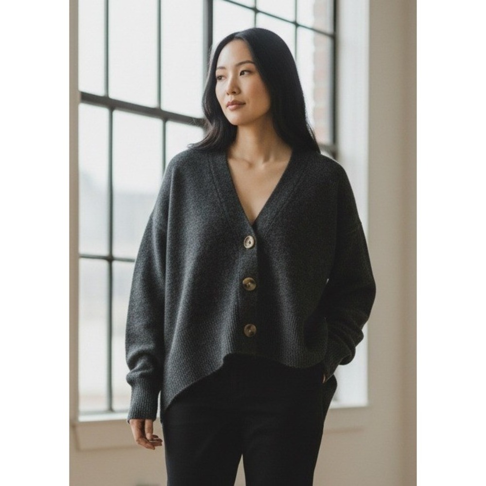 ZENANA Charcoal Grey Button Front V-Neck Cropped Cardigan Sweater Women's Size S